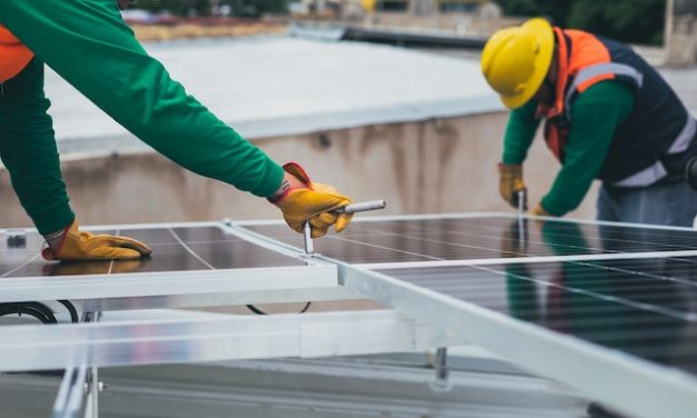 Installation panneaux solaires : comment les financer en 2023?